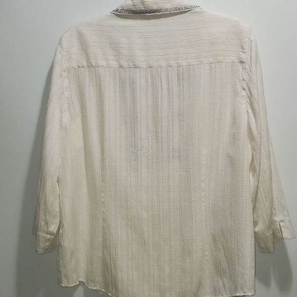 Alfred Dunner Embroidered Button Up Collared Long Sleeve Vintage Style Blouse 16 - Picture 9 of 16